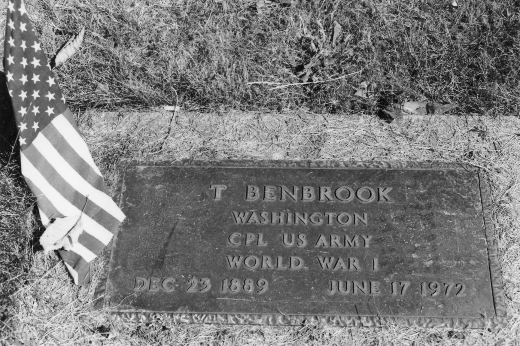 Benbrook, T
